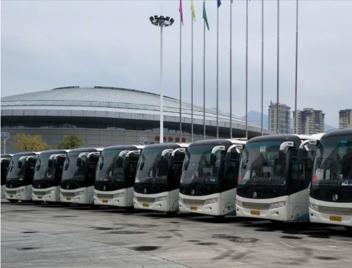 助力2019泾阳国际半程马拉松赛大巴用车